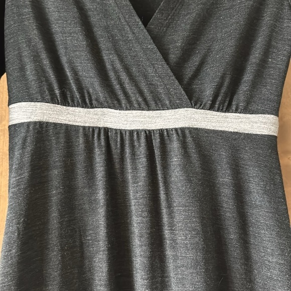 Ibex hooded Sweater dress 100% Merino Wool Womens S Faux Wrap Front Pockets Warm - Picture 5 of 15